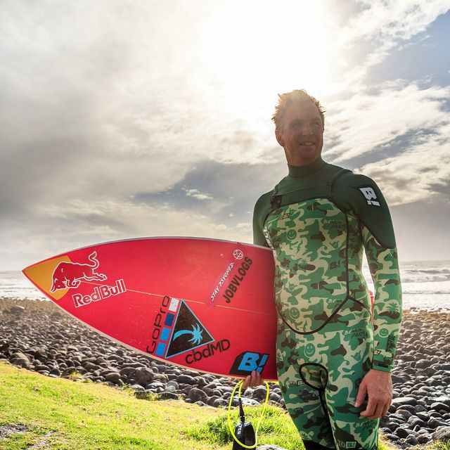 Everything-Pro-Surfer-Jamie-OBrien-Packs-for-a-Surf-Trip-Gear-Patrol-lead-full