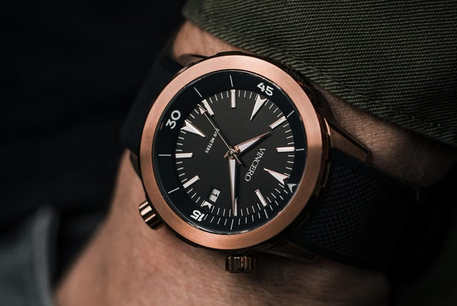 DON-NOV-29-Vincero-Watches-Black-Friday-gear-patrol-lead-full