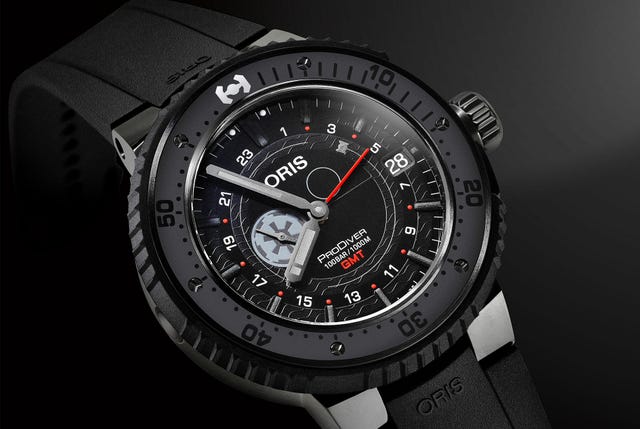 TIG-DEC-02-Oris-Star-Wars-gear-patrol-lead-full