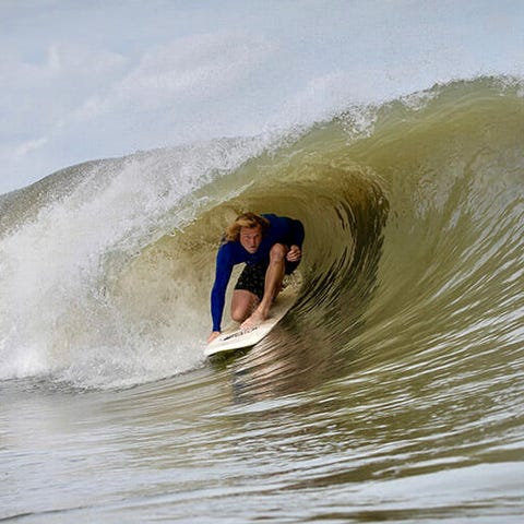What-You-Need-to-Surf-in-Nebraska-gear-patrol-lead-featured