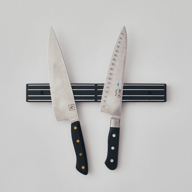 https://hips.hearstapps.com/amv-prod-gp.s3.amazonaws.com/gearpatrol/wp-content/uploads/2020/01/Youre-Storing-Your-Kitchen-Knives-the-Wrong-Way-Gear-Patrol-lead-full.jpg?crop=0.6701030927835051xw:1xh;center,top&resize=640:*