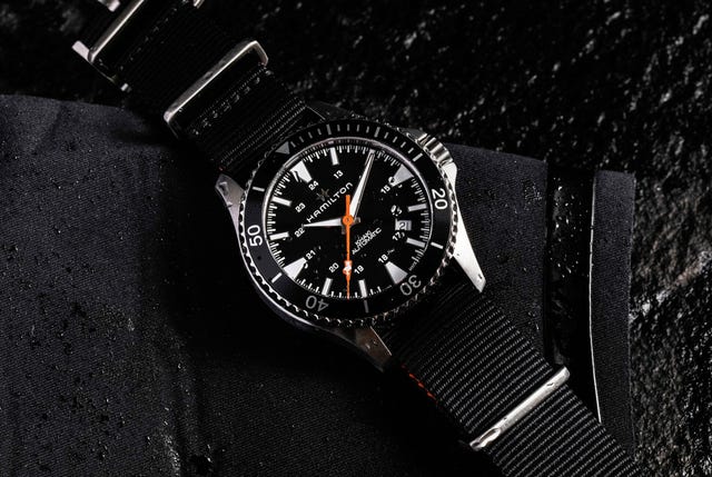 DoN-2-20-Hamilton-Khaki-Navy-Scuba-Auto-Watch-gear-patrol-lead-full