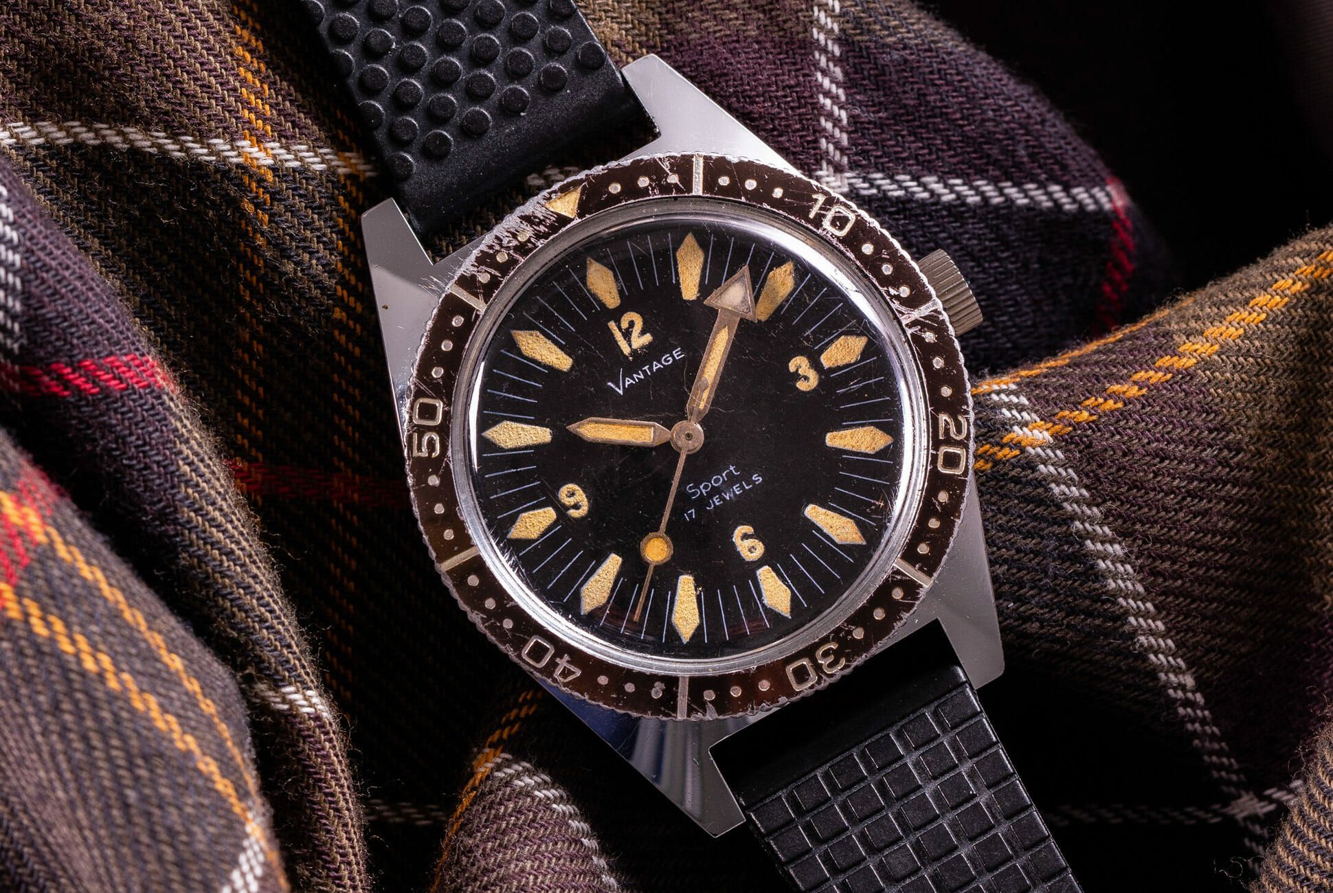Five Affordable Vintage Dive Watches 