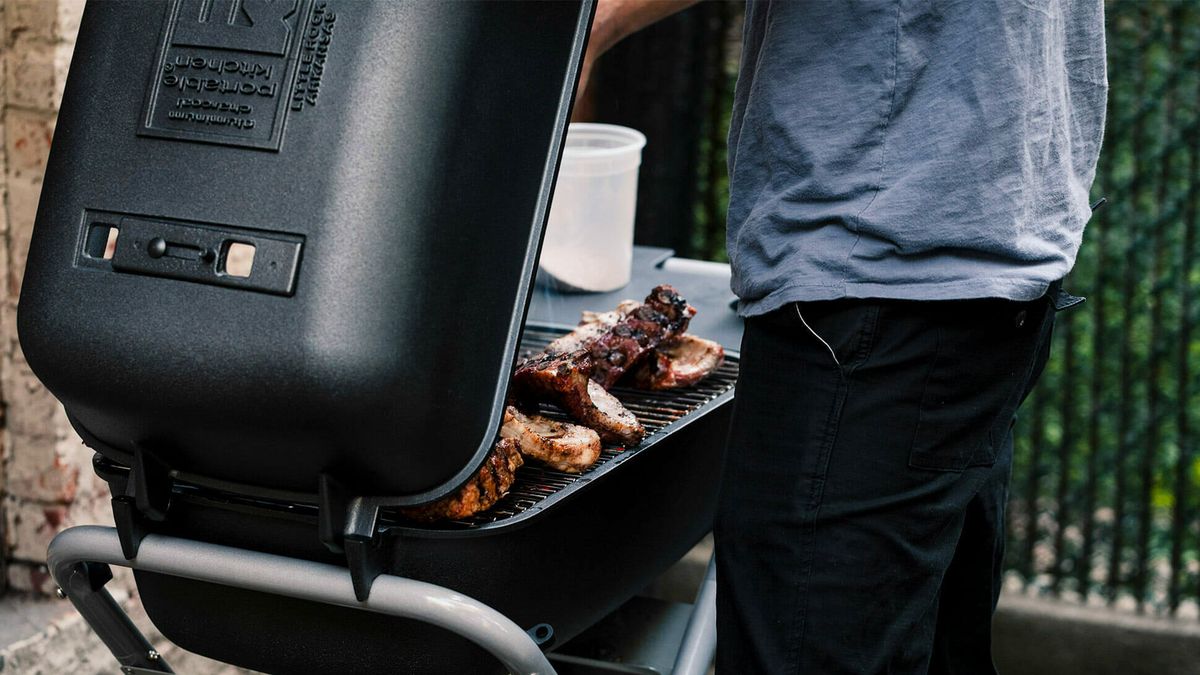 Should You Use Your Grill's Built-in Thermometer? : BBQGuys