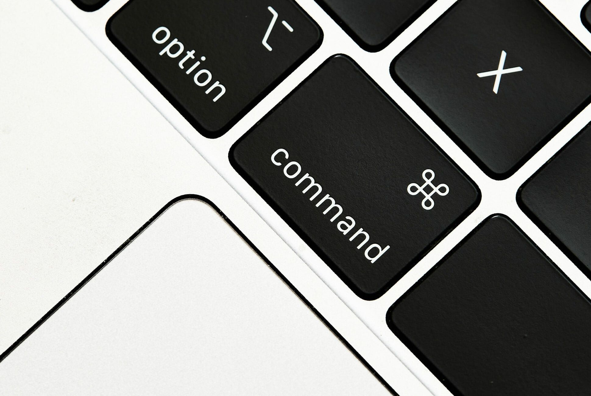 what is symbol for control key on mac keyboard