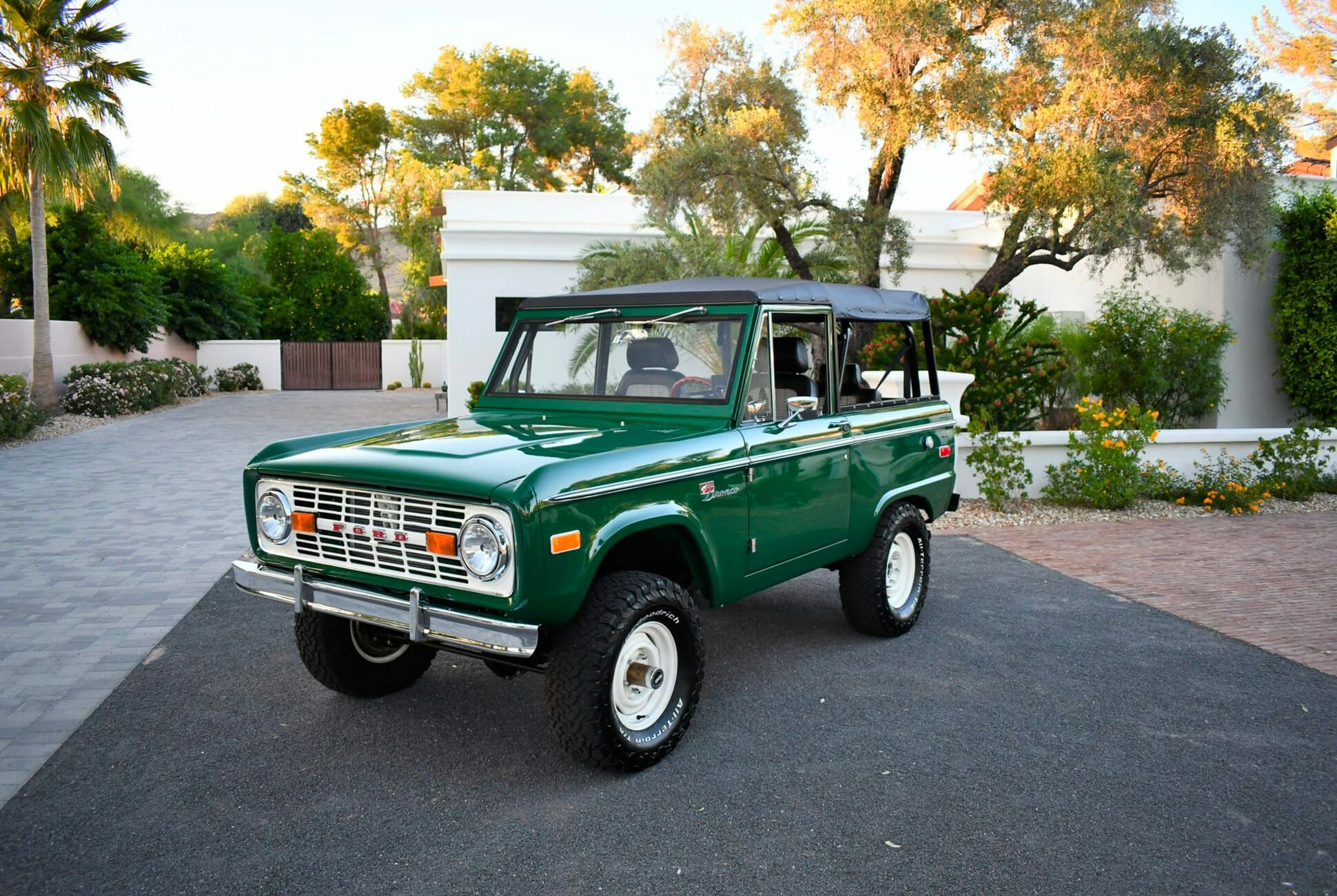 Could This Be the Vintage Ford Bronco of Your Dreams? • Gear Patrol