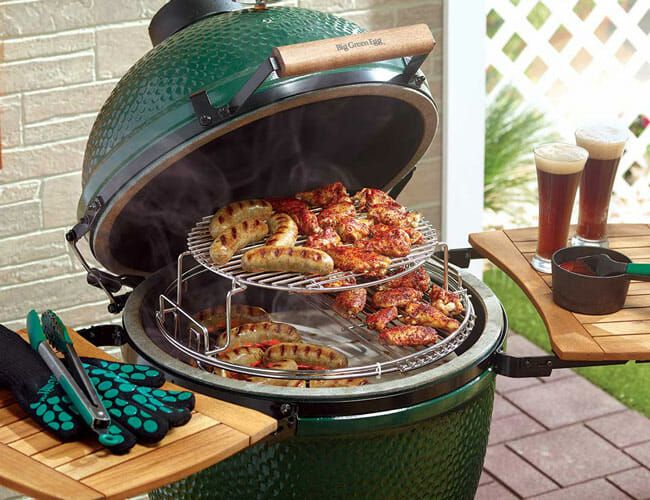 Station wang Uitdaging Big Green Egg's Mega-Popular Grills Are (Finally) Available Online