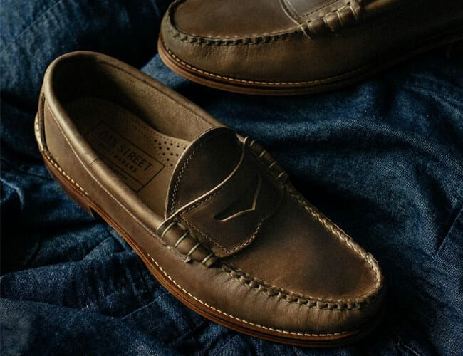 Women s Vans FREE SHIPPING Zappos com Women s Vans FREE SHIPPING Zappos com