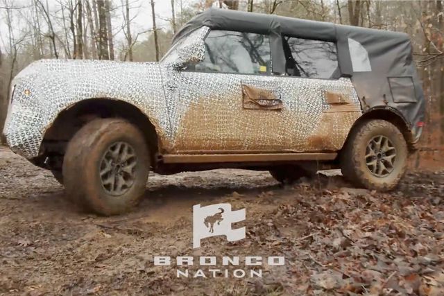 The 2021 Ford Bronco Has A Great Trick Up Its Sleeve Bull Gear Patrol - versus bronco roblox