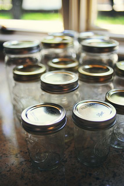 Mason Jar Sauce Shaker