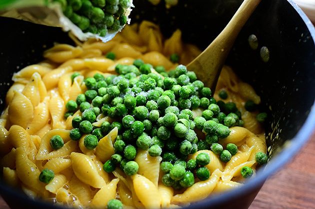 pioneer woman mac and cheese shells