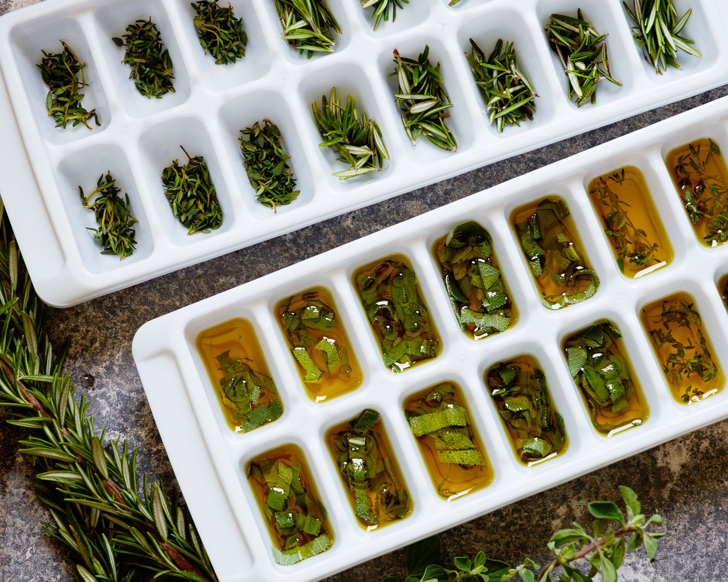 How To Preserve Herbs In Oil