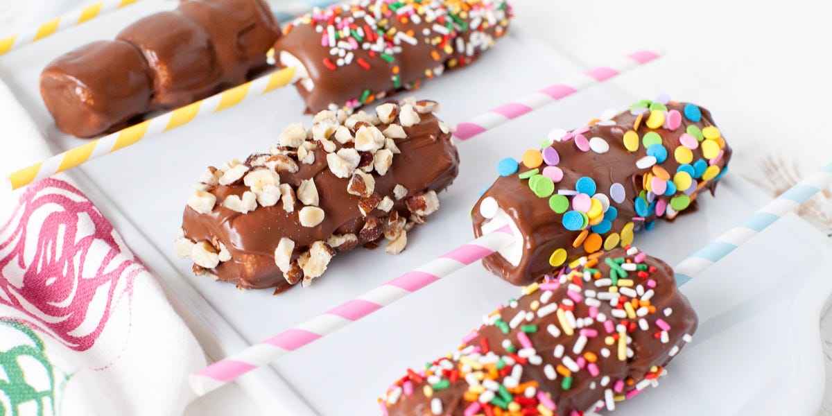 how-to-make-marshmallow-pops-04.jpg?crop=1xw:0.7496251874062968xh;center,top&resize=1200:* how-to-make-marshmallow-pops-04.jpg?crop=1xw:0.7496251874062968xh;center,top&resize=1200:*