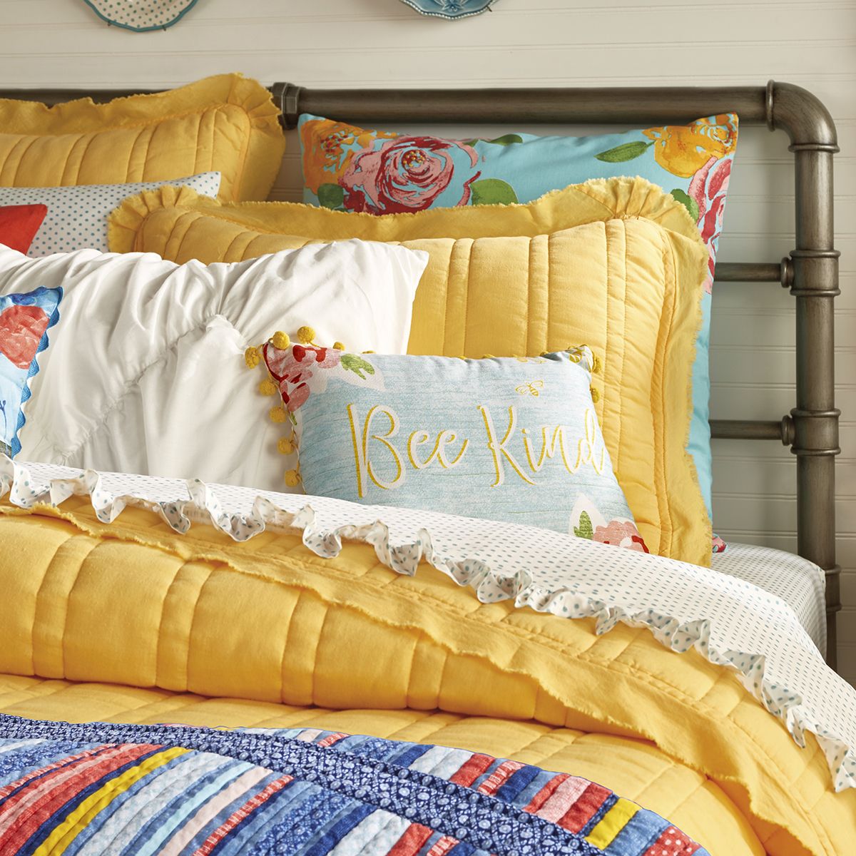 pioneer woman pillow cases
