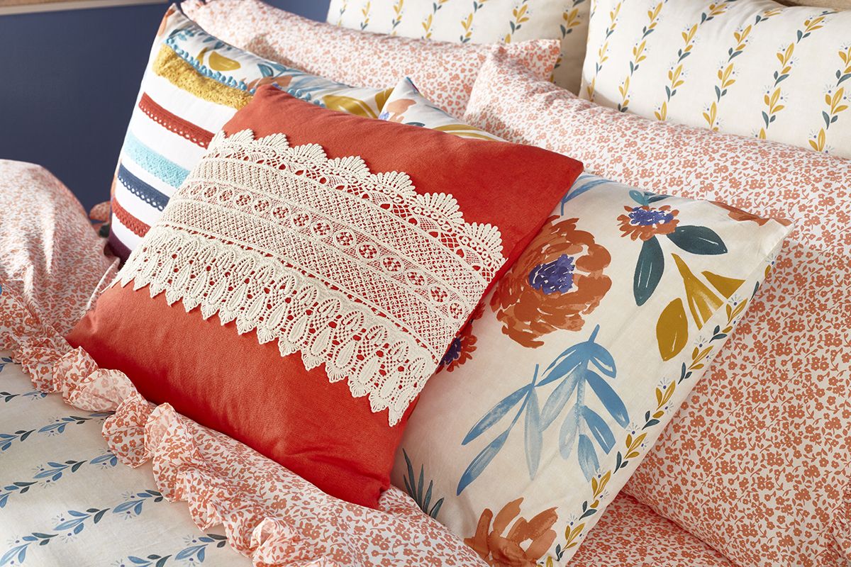 pioneer woman pillow cases