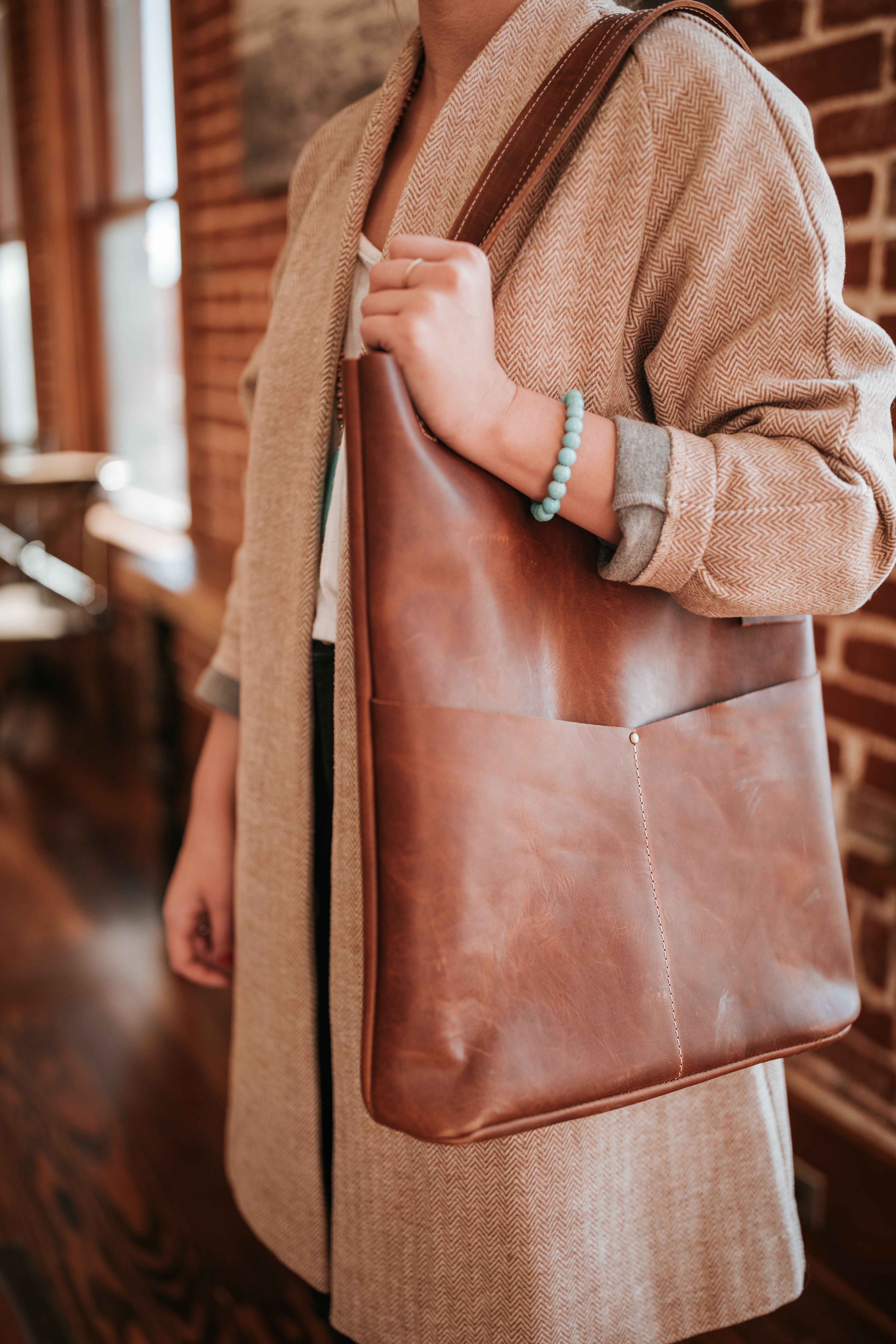 pioneer woman leather tote