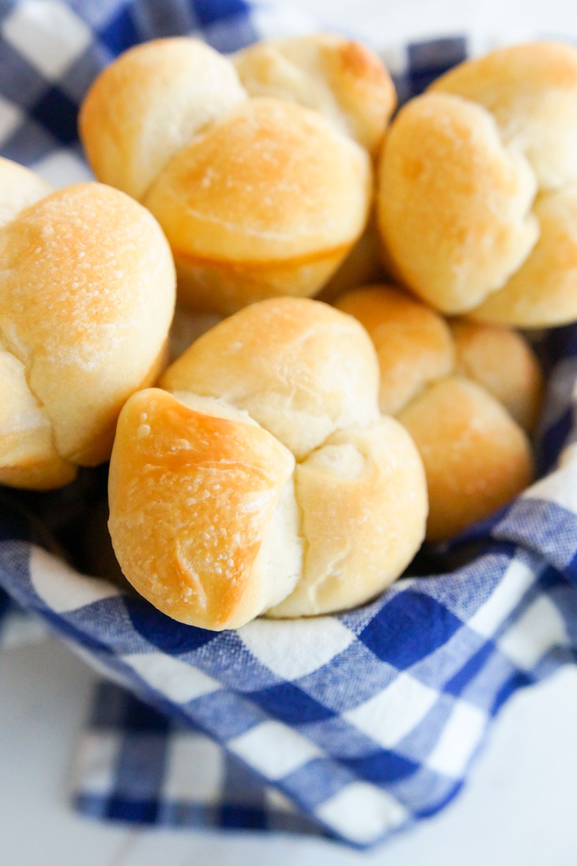 How To Make Dinner Rolls From Frozen Bread Dough Bread Poster   5 Ways To Use Frozen Bread Dough Cloverleaf 01 