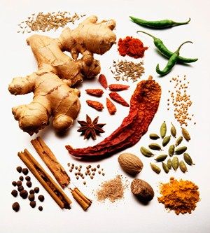 Cinnamon, Ingredient, Spice, Produce, Cinnamon stick, Flowering plant, Chinese cinnamon, Natural foods, Ginger, Clove, 