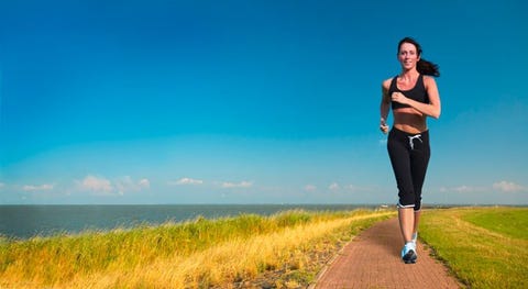 Grass, Sky, People in nature, Leisure, Summer, Active pants, Grassland, Horizon, Knee, Waist,