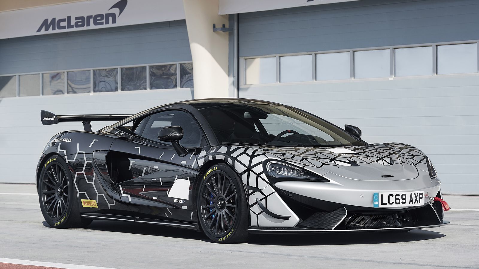 11623-McLaren-620R-.jpg?crop=0