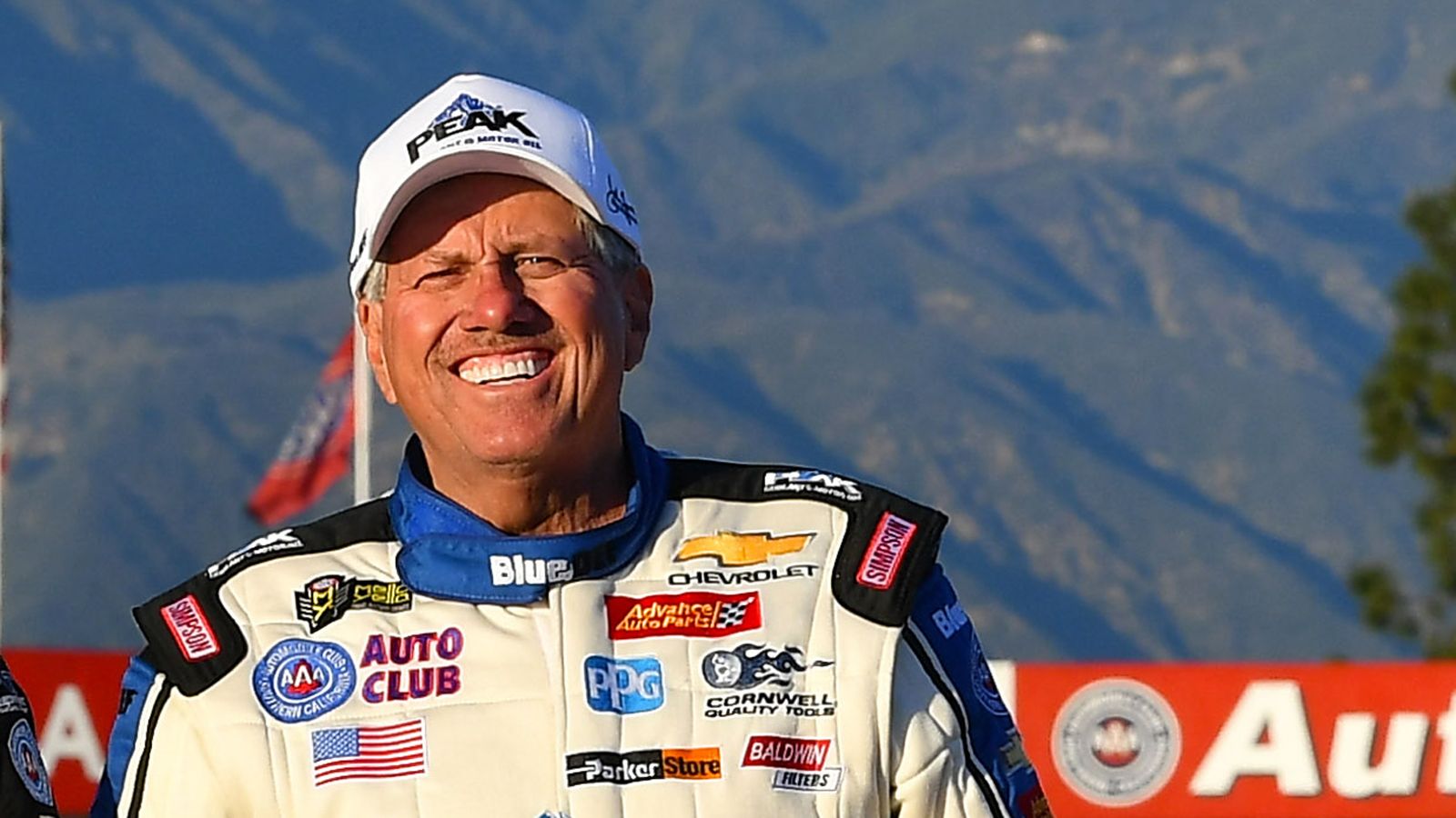 ROBERT HIGHT AND CORNWELL TOOLS HOPE TO CLOSE BANDIMERE RACEWAY WITH  CONSECUTIVE VICTORIES - John Force Racing