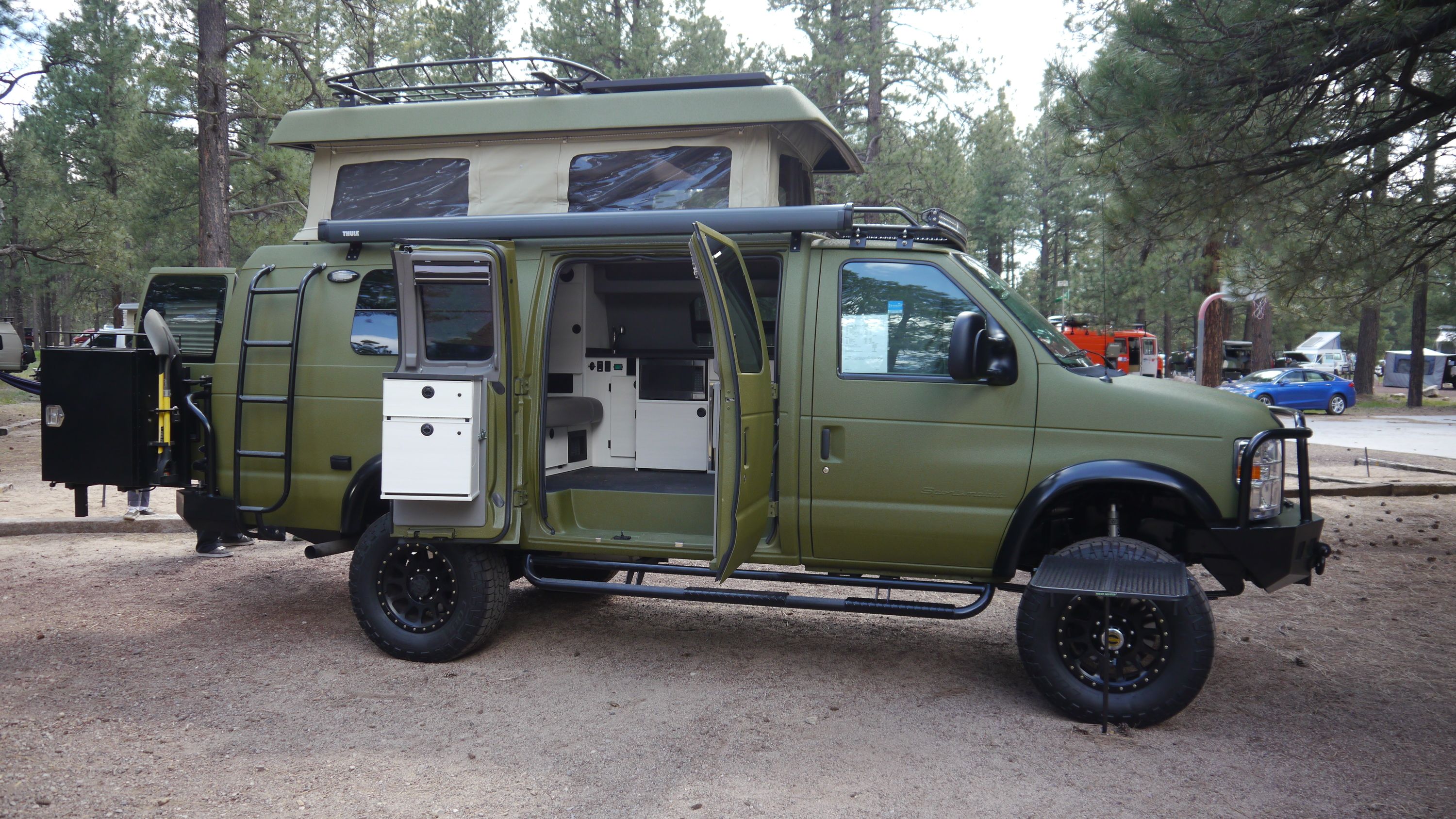 Форд Sportsmobile 4x4 Camper van