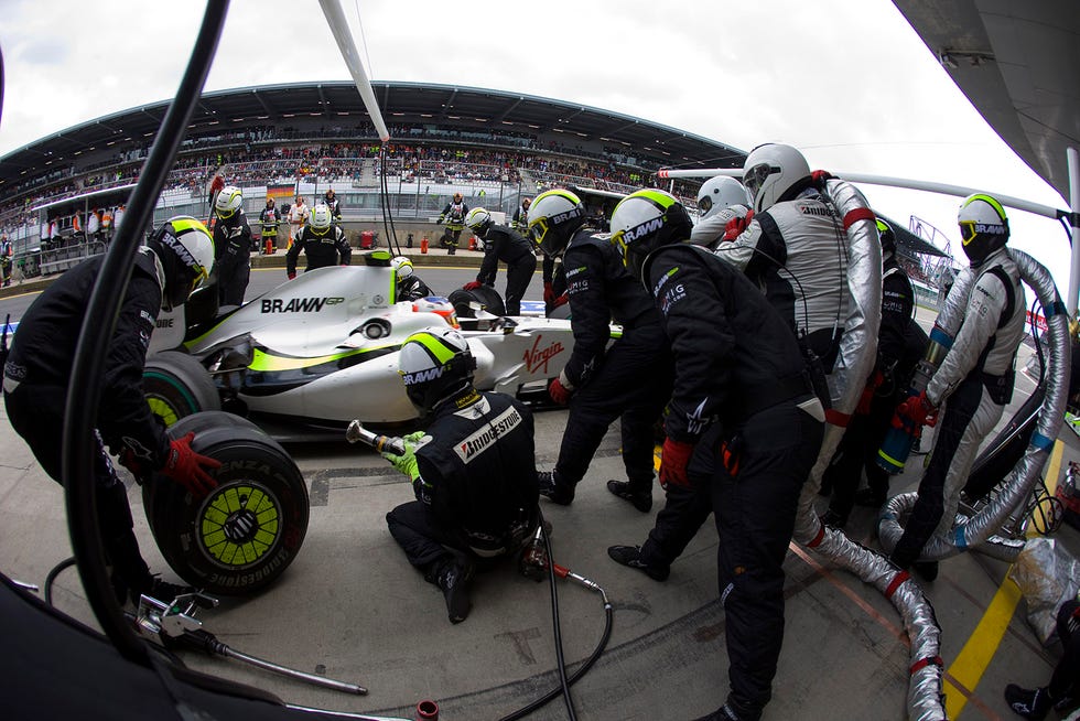 F1 Looking To Bring Back Refueling During Races F1 Looking To Bring Back Refueling During Races