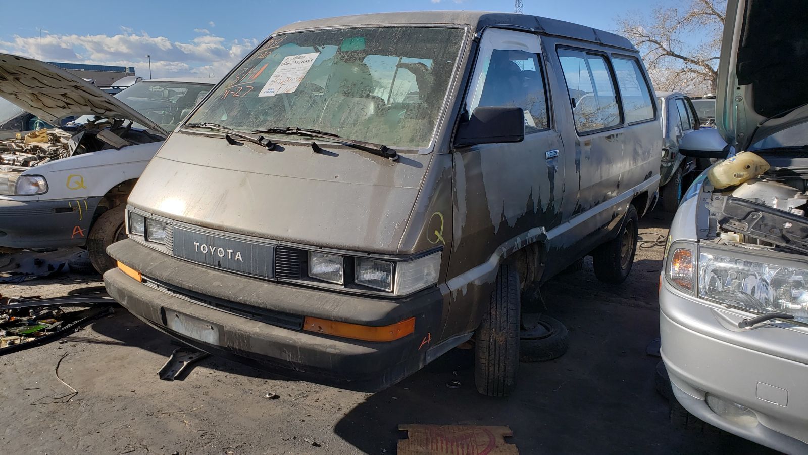 junkyard treasure 1986 toyota van with manual transmission 1986 toyota van with manual transmission