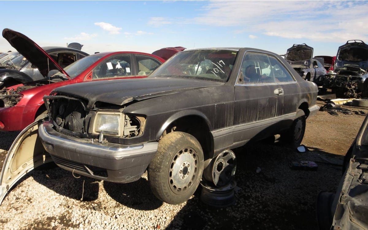 Junked 1987 Mercedes Benz 560 Sec