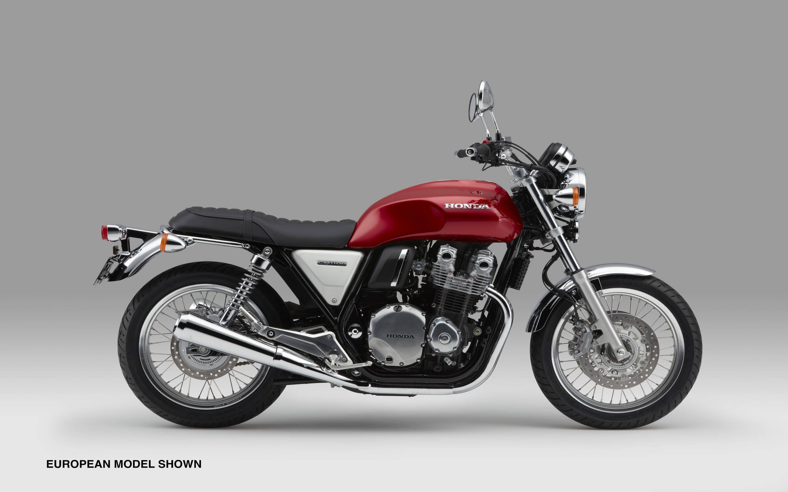 17 Honda Cb1100 Ex Ride Review Retro In The Best Possible Way