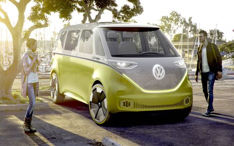 VW previewed a Microbus-styled pure-electric I.D. BUZZ concept at the Detroit auto show, with a predicted range of 270 miles on a full charge and autonomous tech planned.