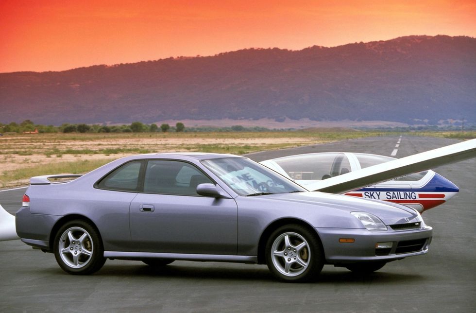 Honda S2000 CR and ancient Prelude: The Day of the Manuals