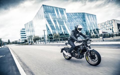 Vitpilen means "White Arrow" in Swedish, the country where Husqvarna originated. While Husqvarna has been best-known for dirt bikes, the coming Vitpilen 401 is made for the street.