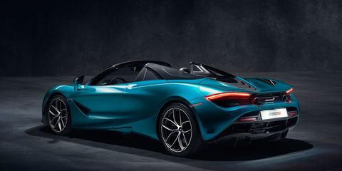 The 2019 McLaren 720S Spider doesn't lose any stiffness without the top, and only weighs a few pounds more than the coupe.