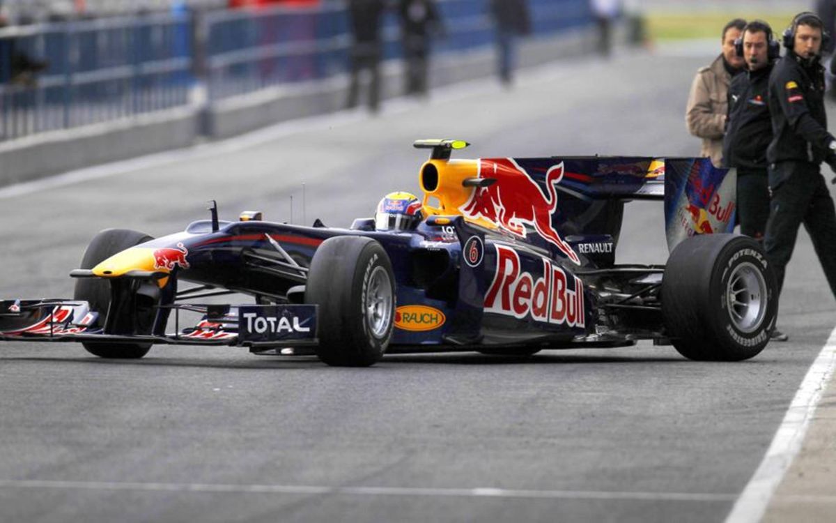 Grøn træt af Ødelægge Red Bull RB6 takes to the track in Jerez