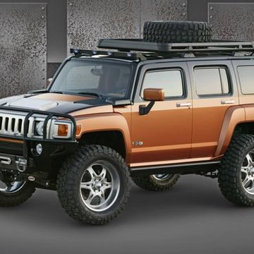 General Motors has stopped building Hummers until the sale of the brand to a Chinese company is approved. A Hummer H3 is shown.