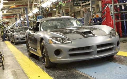 10 Dodge Viper Srt10 Acr X Rolls Into Production In Detroit