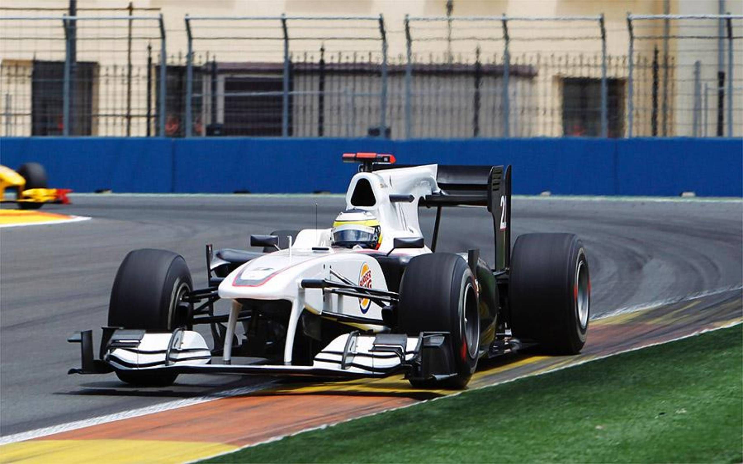 Sauber to drop BMW from F1 team name