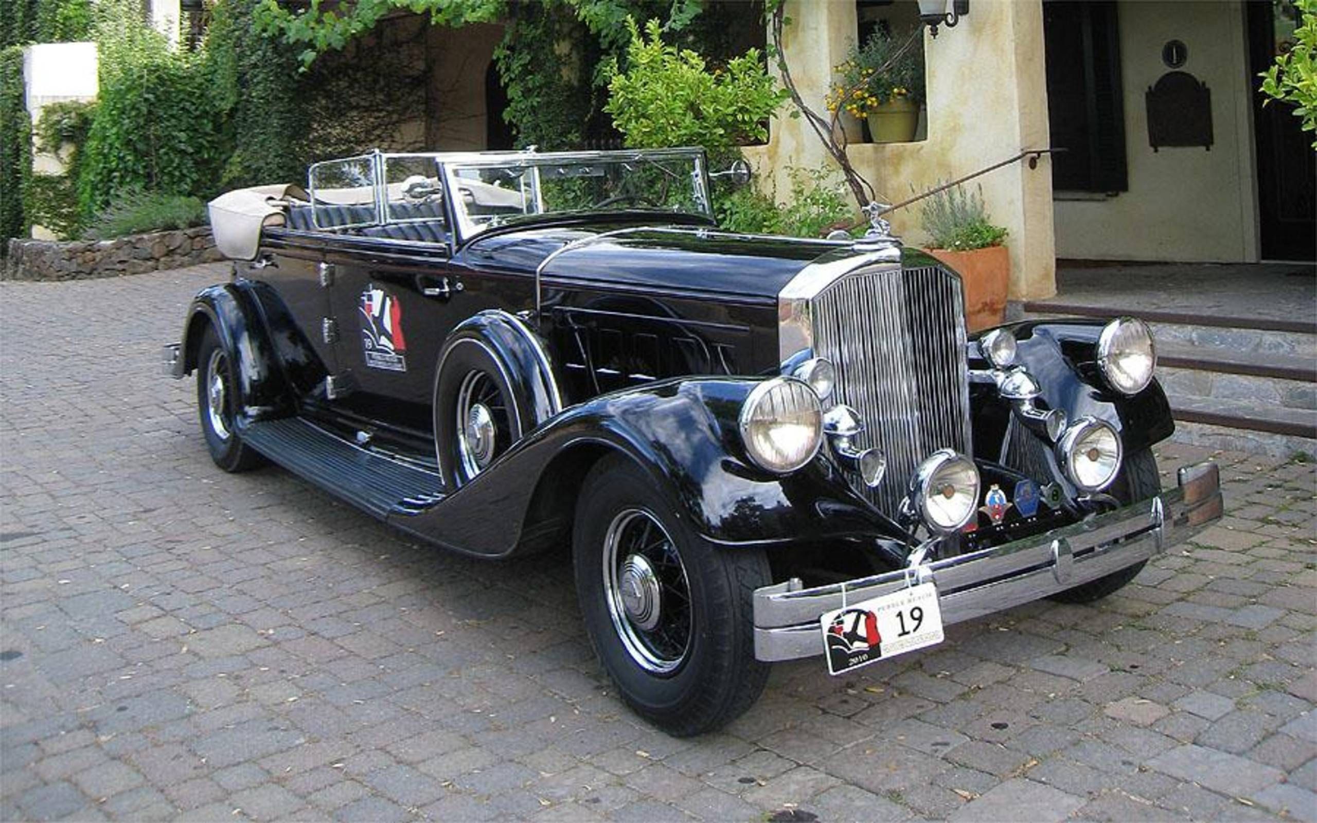 1933 Pierce Arrow Silver - Prints of classic cars from shops Pebble Beach Concours