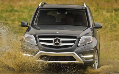 The exterior of the 2014 Mercedes-Benz GLK250 Bluetec has the option to add 19-inch or 20-inch wheels and brushed aluminum roof rails.