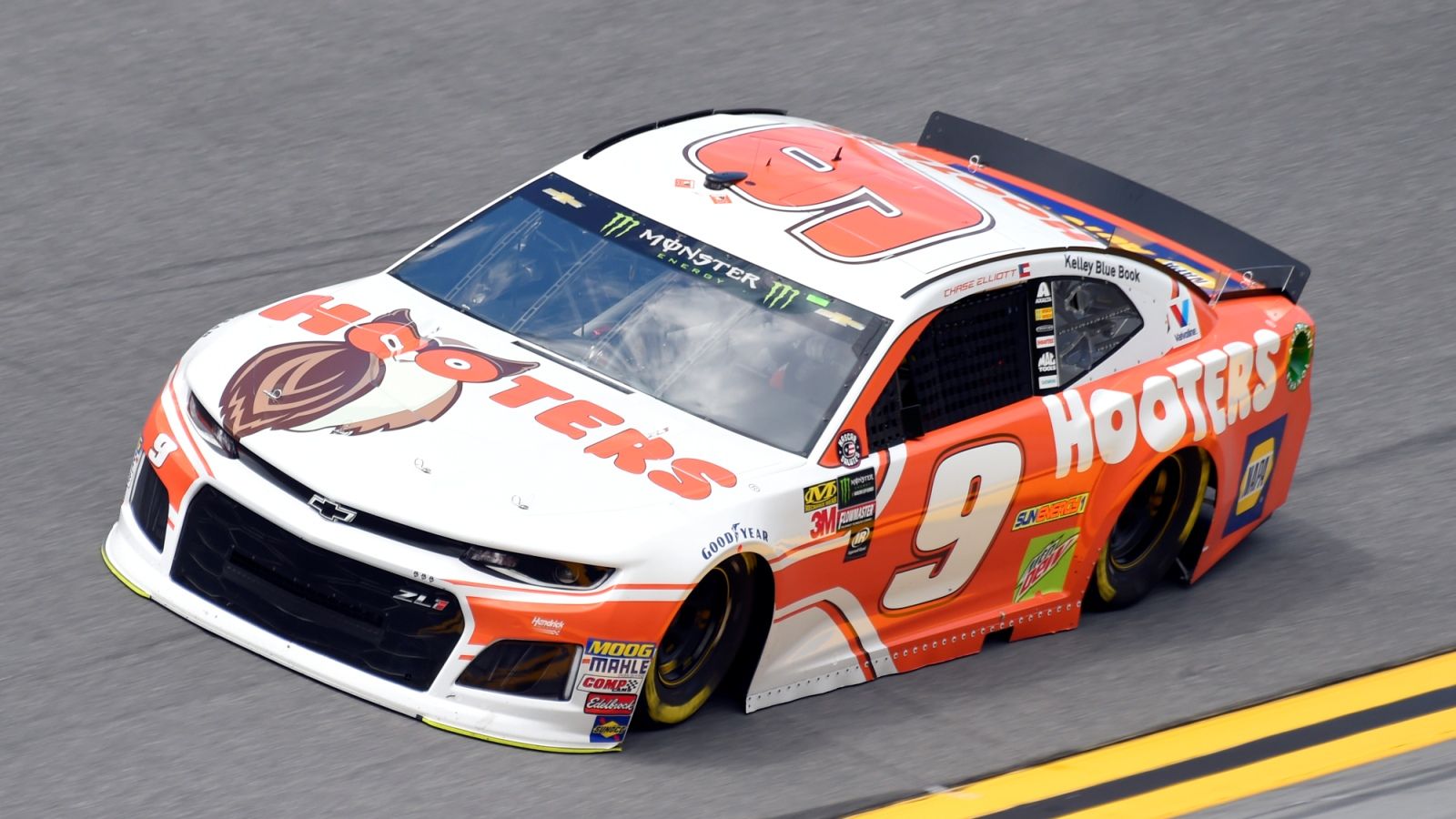 Nascar Daytona Cup Series Qualifying Results Chase Elliott Grabs First Pole Of The Season