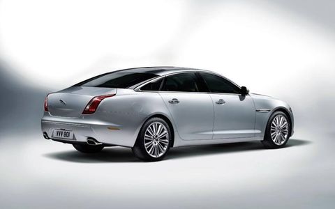 It's hard to get a good growl out of the 2012 Jaguar XJL Portfolio, but its selectable Dynamic drive mode and Sport settings leave you wishing for more reasons to go for a drive.