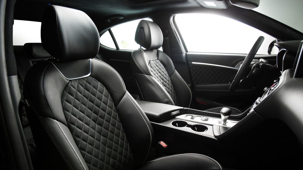 Gallery: 2019 Genesis G70 interior