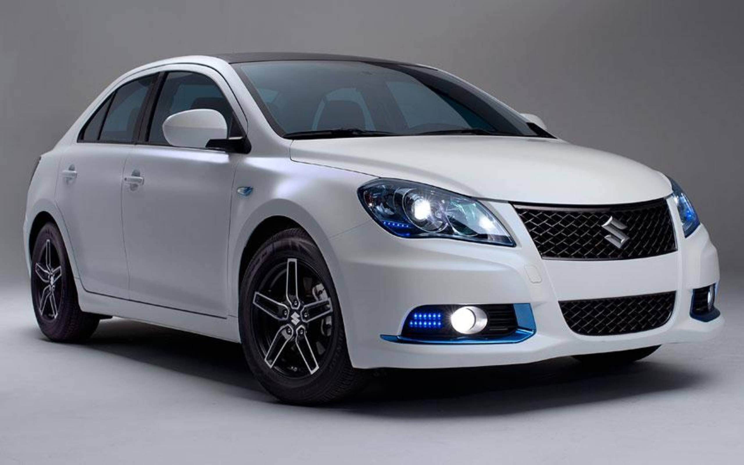 Suzuki shows power, eco sides with Kizashi concepts at New York 