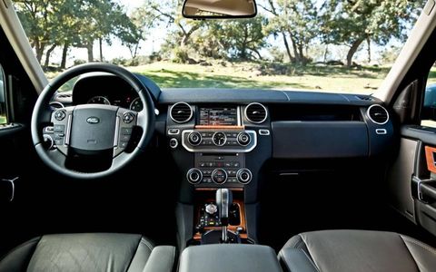 The interior of the 2012 Land Rover LR4 HSE was suitably luxurious, despite a dated infotainment system with laggy operation and outclassed graphics.
