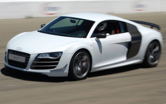 2012 Audi R8 GT, an AutoWeek Flash Drive Car Review