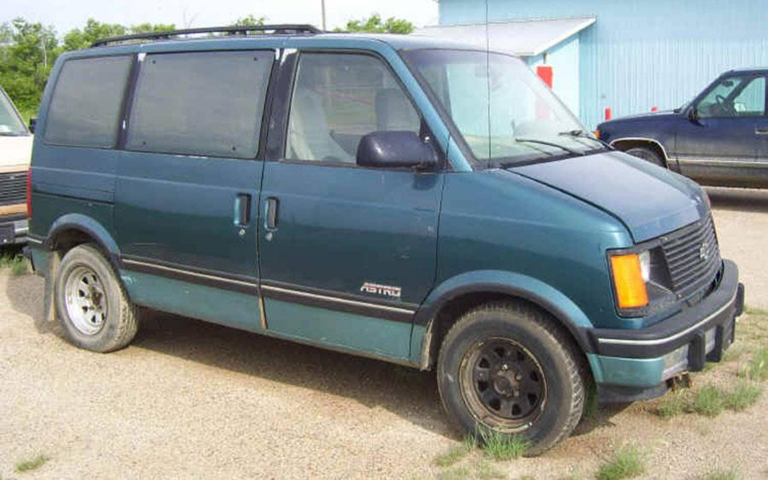chevy astro minivan