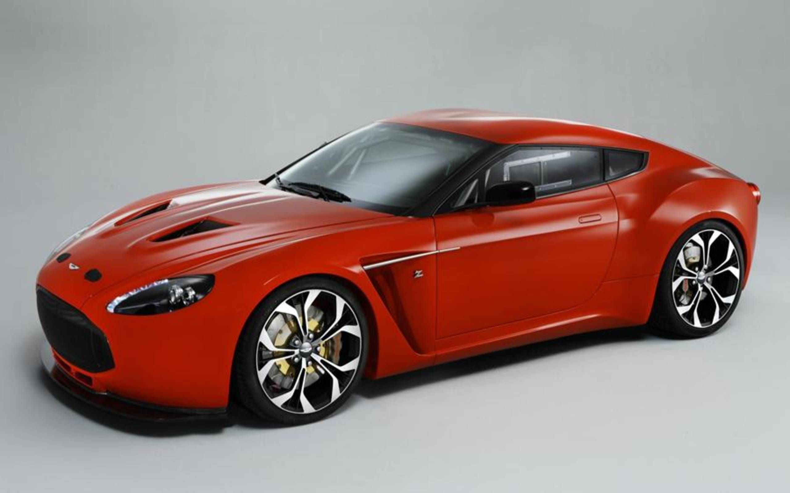 Aston Martin confirms limited production of the V12 Zagato
