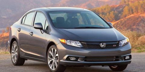 The 2012 Honda Civic Si Navi sedan is a solid performer, but pedestrian looks and spotty interior quality knock it a couple pegs below its competition.