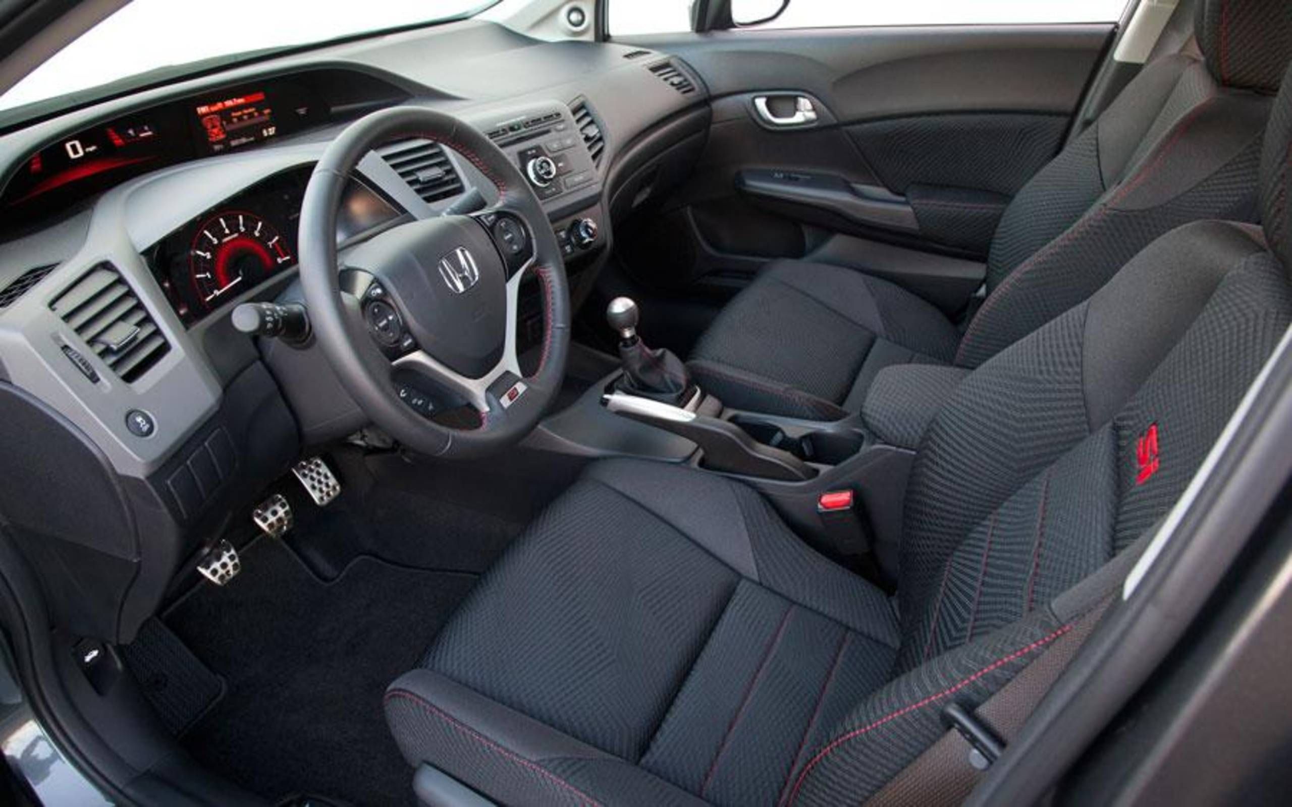 Honda Civic Si Navi review notes: Top performing Civic still plagued substandard interior